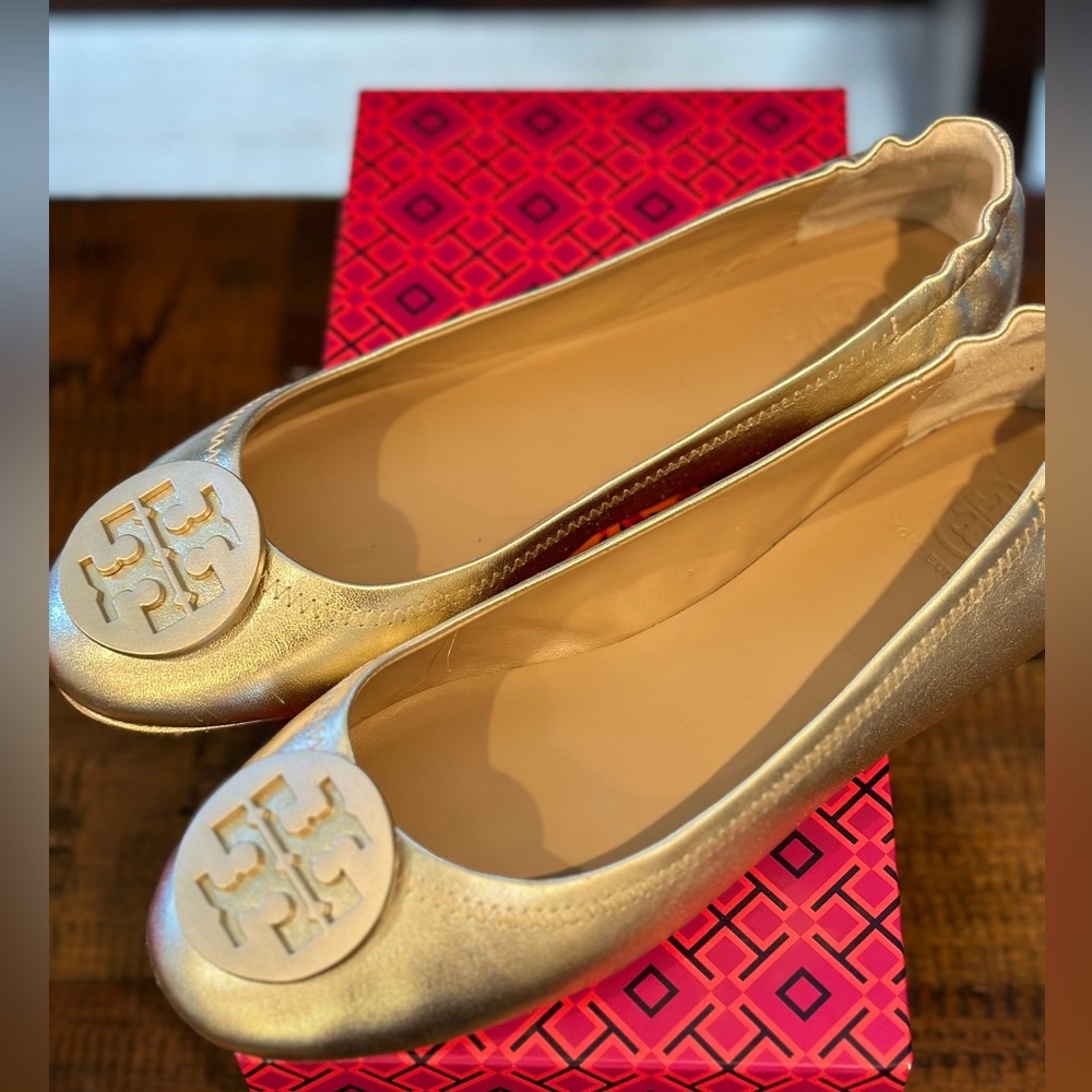 NEW Tory Burch Flats